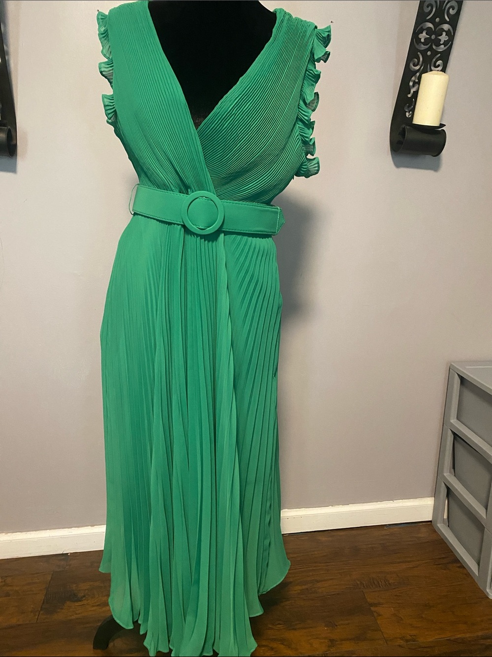 Taylor Dresses Emerald Green Pleated V-Neck Maxi with Belt